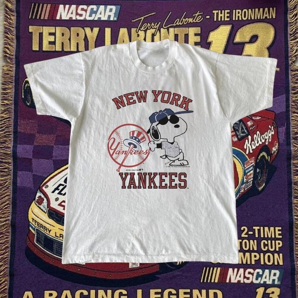New York Yankees Snoopy White T-Shirt